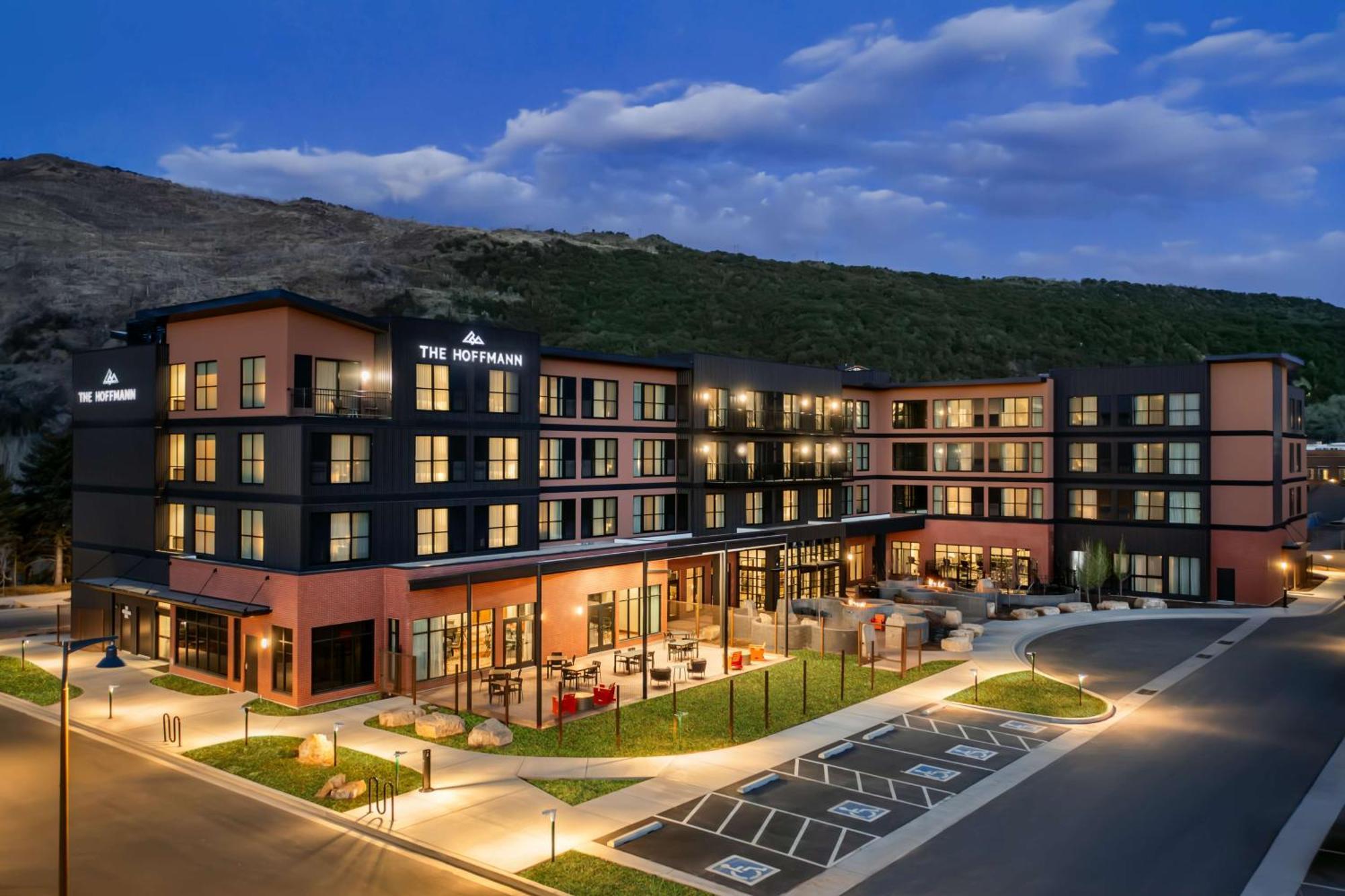 The Hoffmann Hotel Basalt Aspen Tapestry Collection Hilton Exterior photo